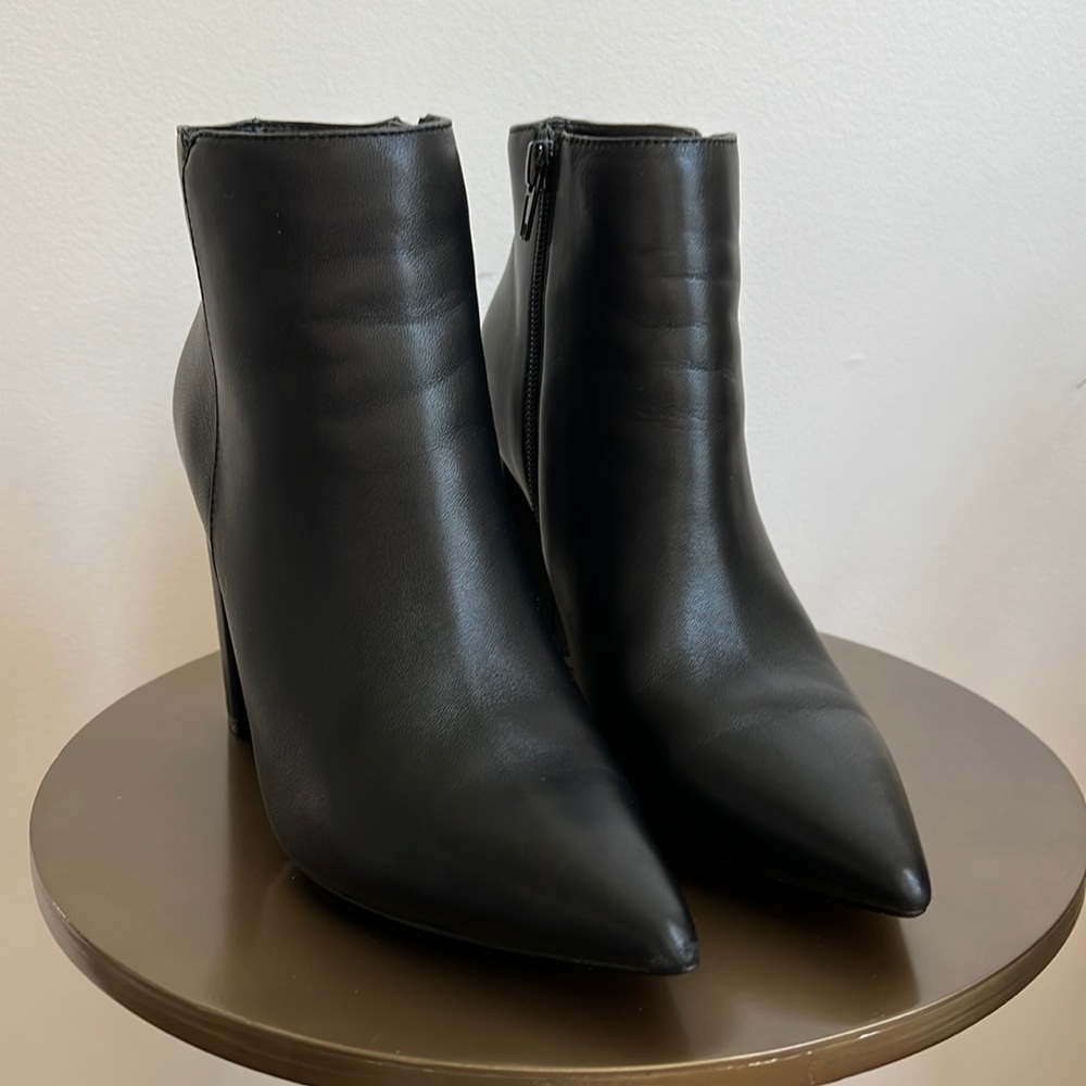Leather boots Size 6.5